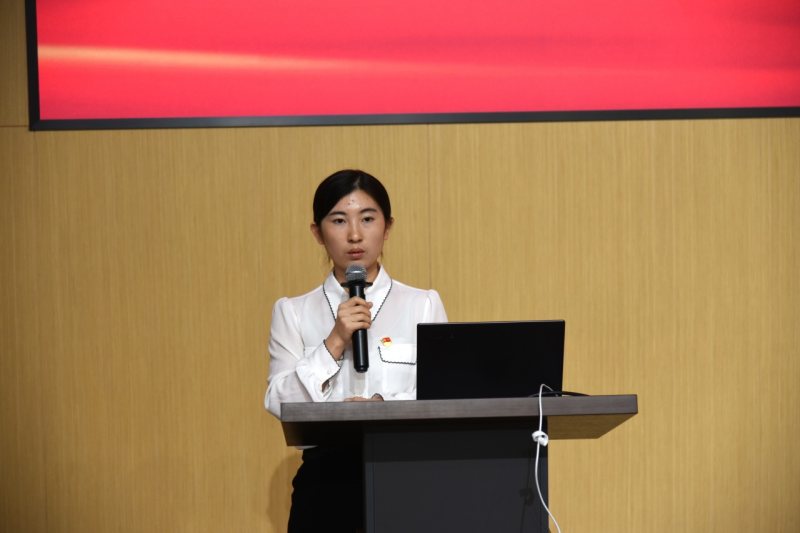 db5bf3a0-b2ea-4d44-88b7-18774801ebf0